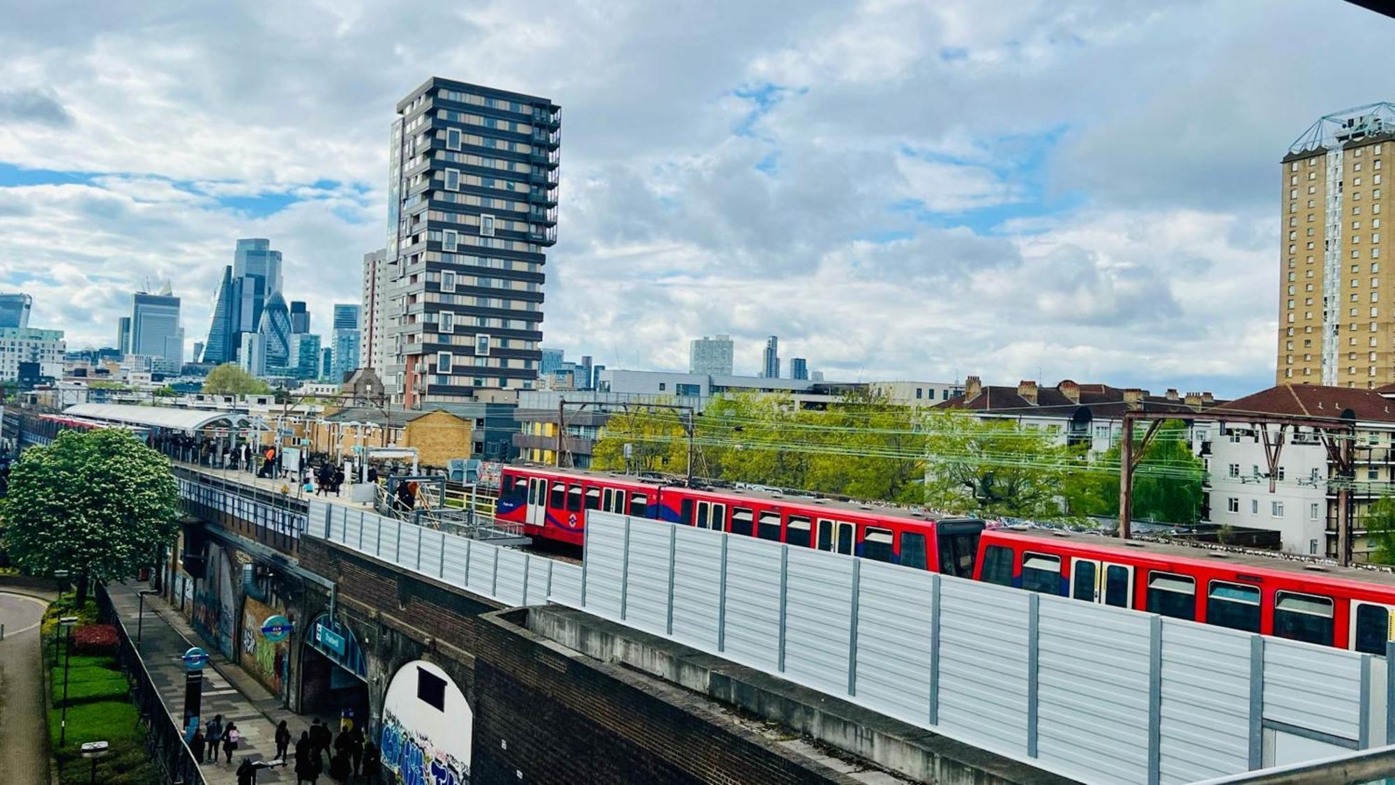 City View Sunset Luxurious Apartment In London Zone-1 Including One Family Twin Room With Its Own Stunning Private Terrace Exterior photo